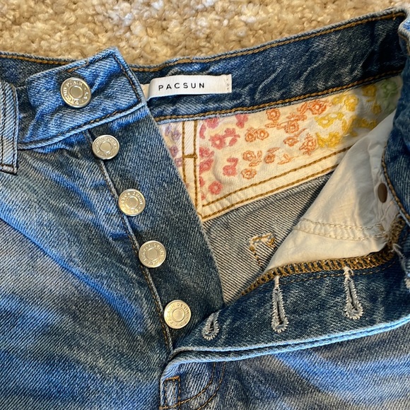 PacSun Jean Shorts - Picture 3 of 4